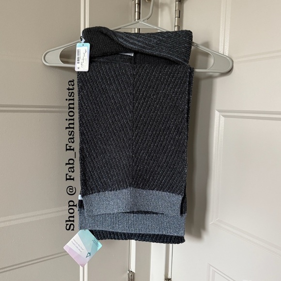 Lululemon Ivivva Scarf & Headband set - Picture 9 of 14